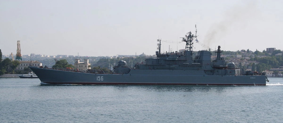 Imagen del Ivan Khurs, uno de los buques destruidos por los misiles ucranianos en Sebastopol