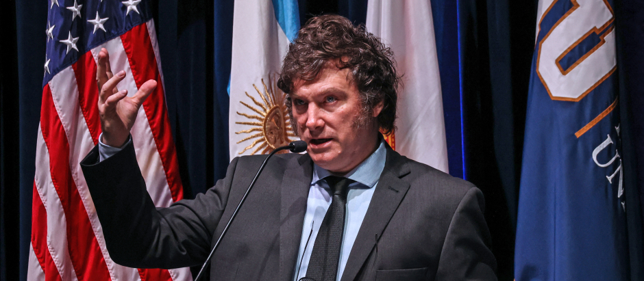 Javier Milei, presidente de Argentina en una conferencia en Miami