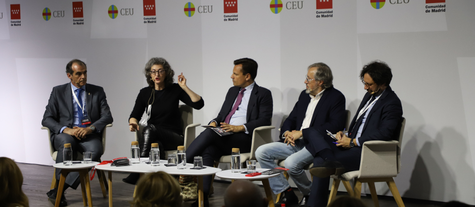 Expertos internacionales han hablado de la perspectiva internacional del terrorismo padecido en España