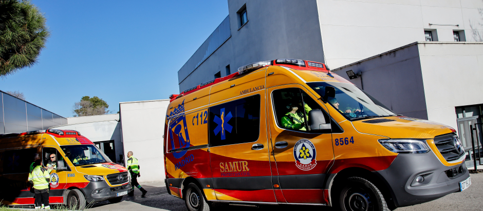 Una ambulancia en la Base 0 de SAMUR