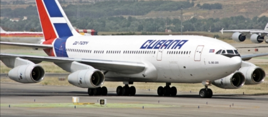 Avión de la aerolínea de Cuba