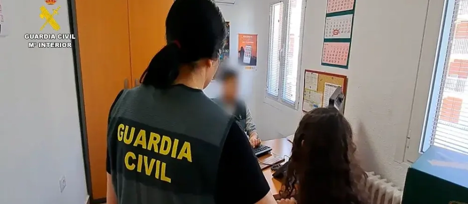La Guardia Civil de Albacete evita el matrimonio forzado de una menor de 16 años e investiga a dos personas