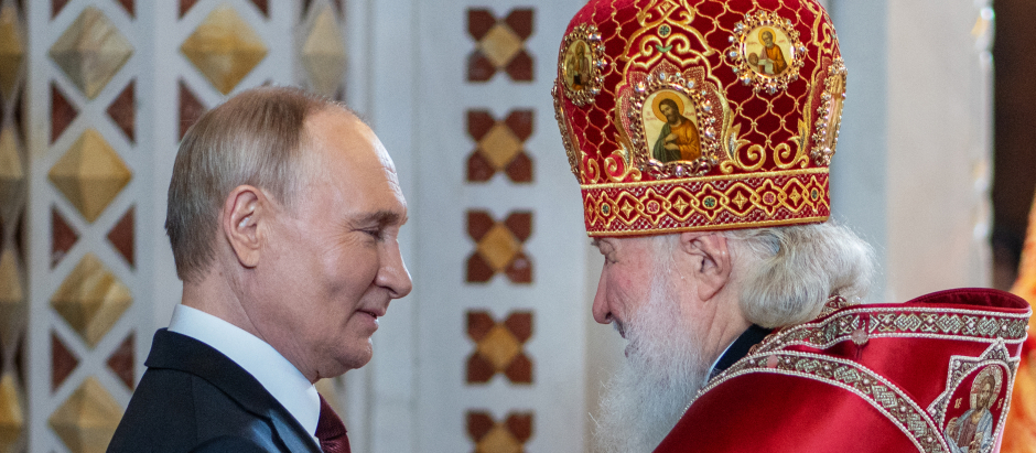 Vladimir Putin y el patriarca de la Iglesia ortodoxa rusa, Kiril