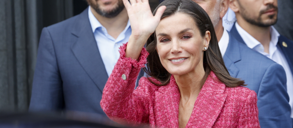 Spanish Queen Letizia attending Emocion Arte event in Madrid on Monday, 6 May 2024.