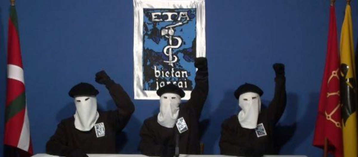 Numerosos etarras con crímenes de sangre han sido homenajeados en los últimos meses