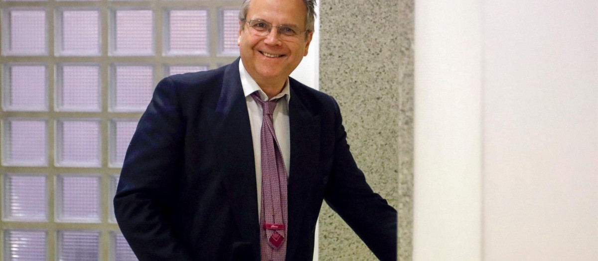 El socialista Antonio Miguel Carmona en una fotografía de archivo
