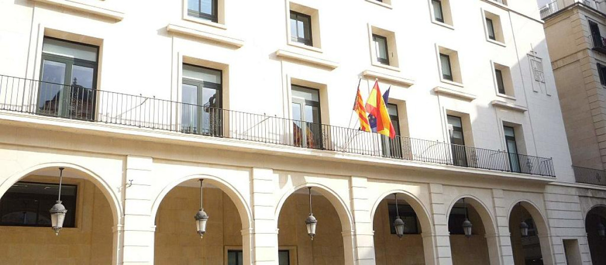 Fachada de la Audiencia Provincial de Alicante