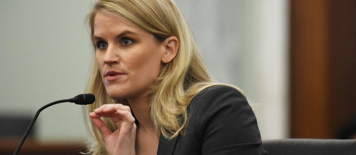 Frances Haugen, ex trabajadora de Facebook que ha denunciado a la compañía por sus prácticas.