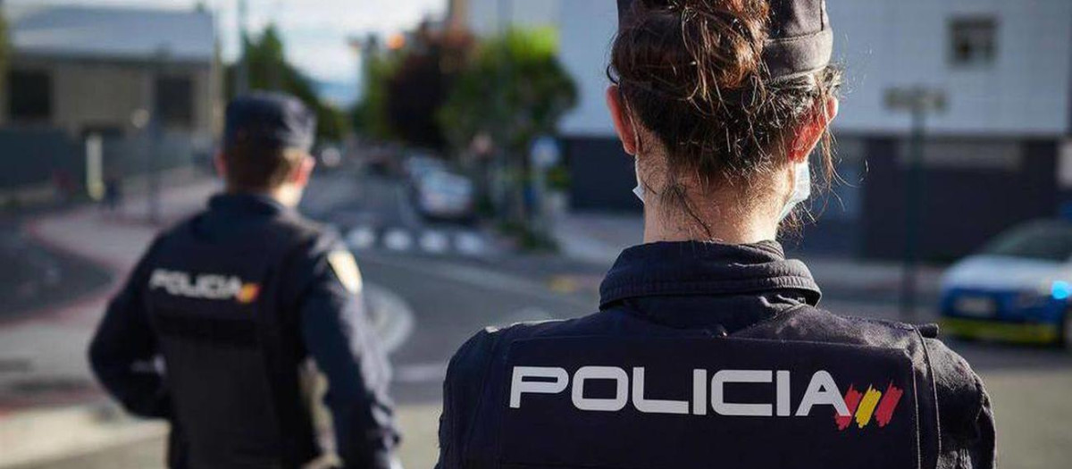 Agentes de la Policía Nacional