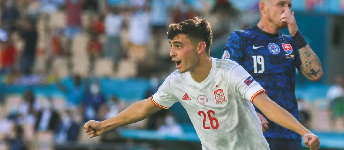 Pedri candidato español al Balón de Oro sub-21