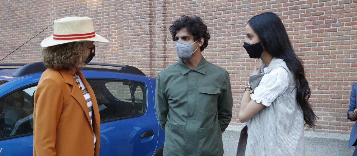 Infanta Elena, Victoria Federica y Tomás Páramo en la corrida de toros del 12 de octubre