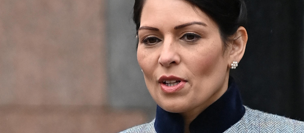 Priti Patel, ministra del Interior