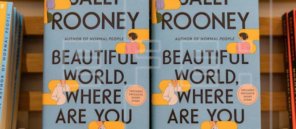 La novela de Sally Rooney en un escaparate