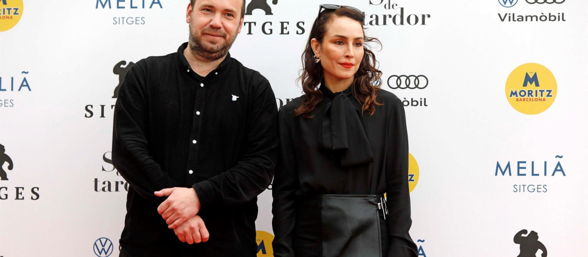 Valdimar Jóhannson y Noomi Rapace, director y protagonista de Lamb, la ganadora del premio a la mejor película del Festival de Sitges