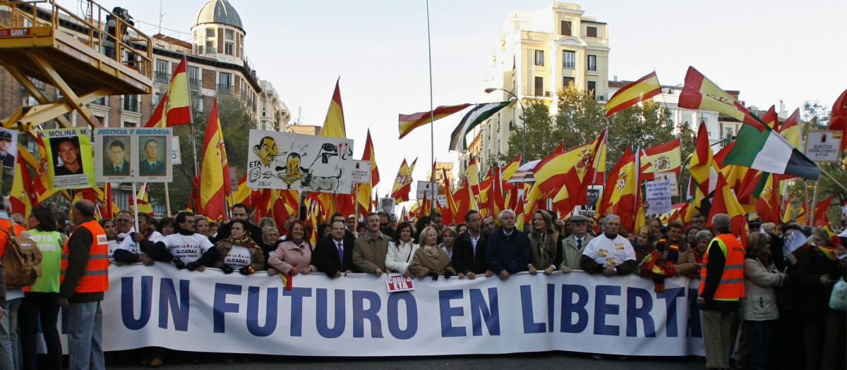 Manifestación convocada por la AVT contra ETA - 2007, Madrid