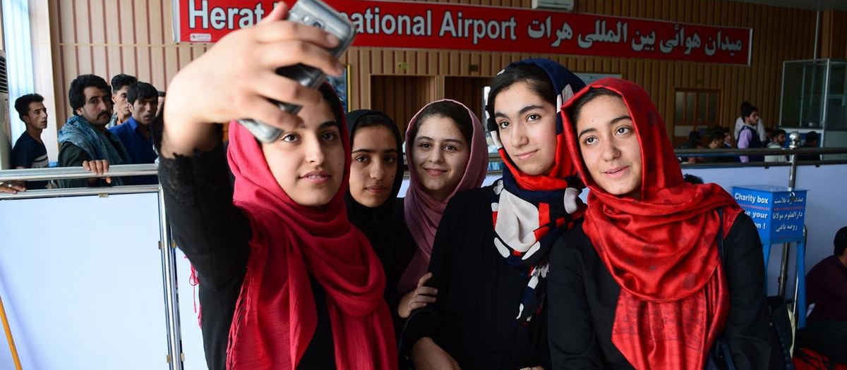 Niñas afganas, foto de archivo