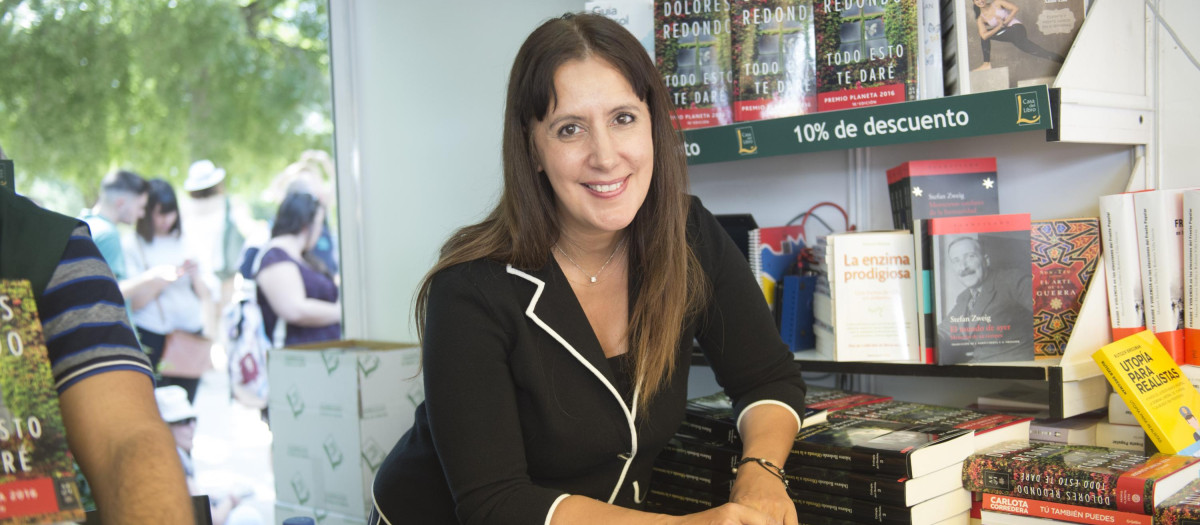 La escritora Dolores Redondo.