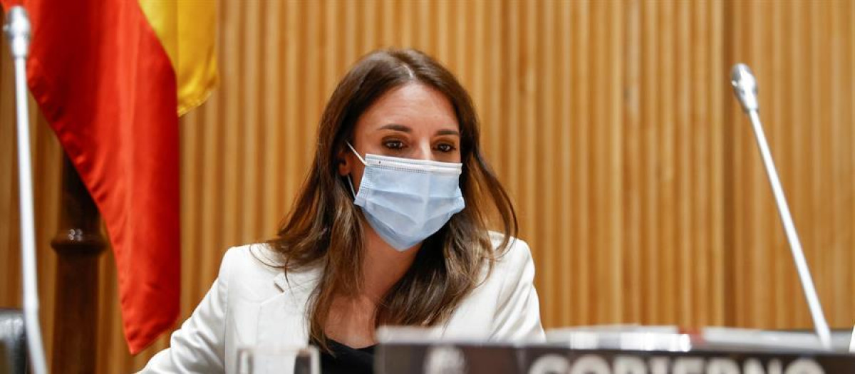 La ministra de Igualad, Irene Montero, comparece este miércoles ante la Comisión de Igualdad del Congreso en Madrid