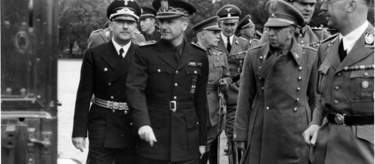 Visita a Berlín del ministro Ramón Serrano Suñer, acompañado del general Sagardía, siendo recibido por Himmler