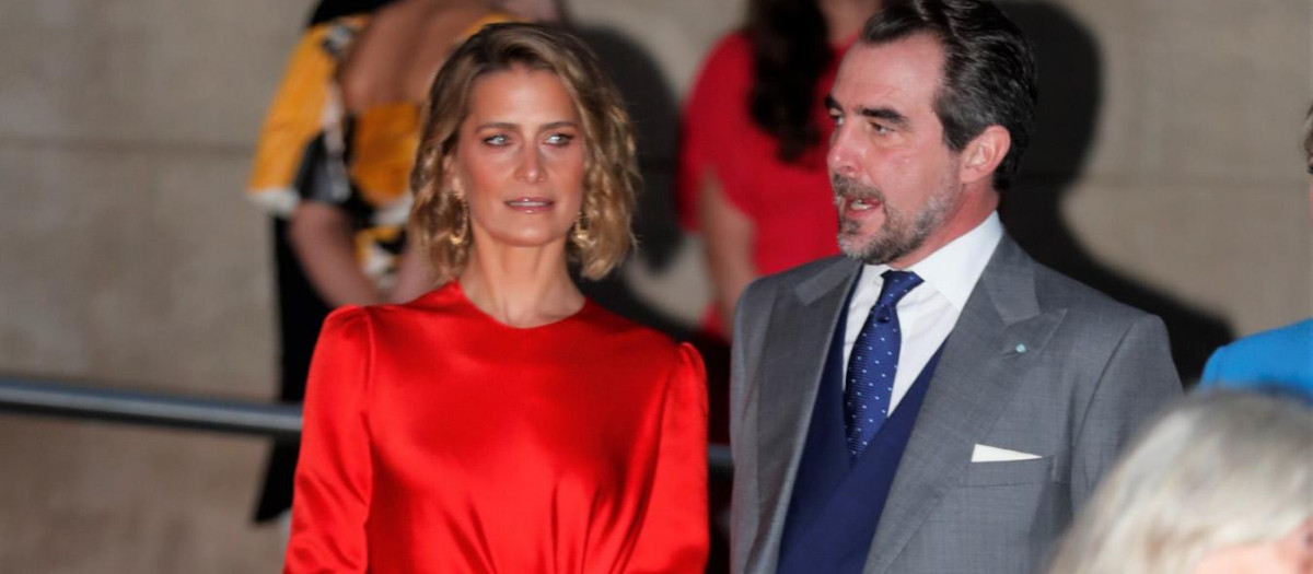 Tatiana Blatnik y Nicolás de Grecia en la boda de los Príncipes de Grecia 2021