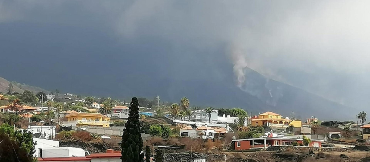 Vista general de tres localidades evacuadas en La Palma