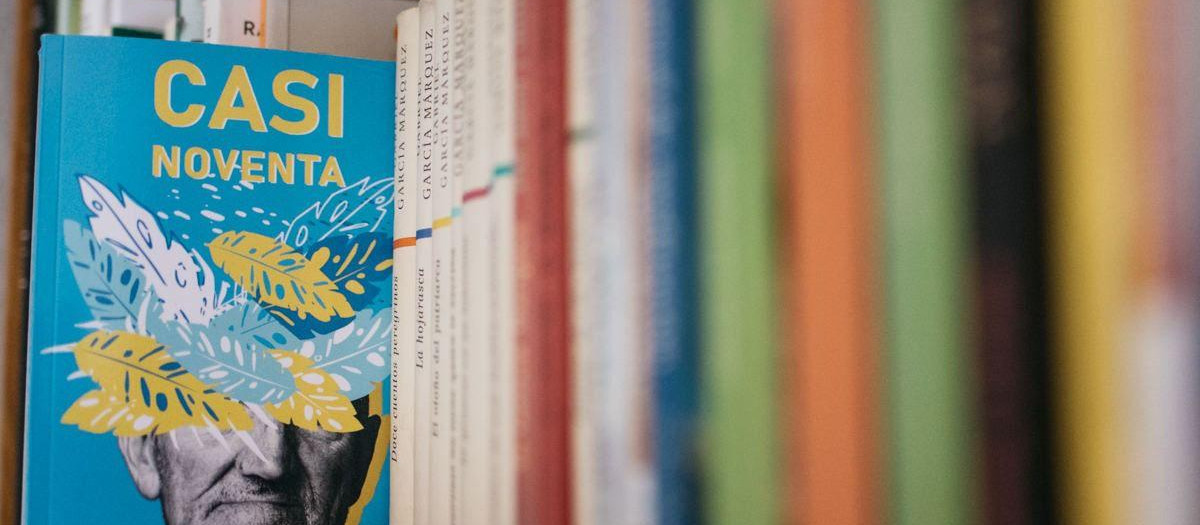 'Casi Noventa', una novela de Carlos Mañoso