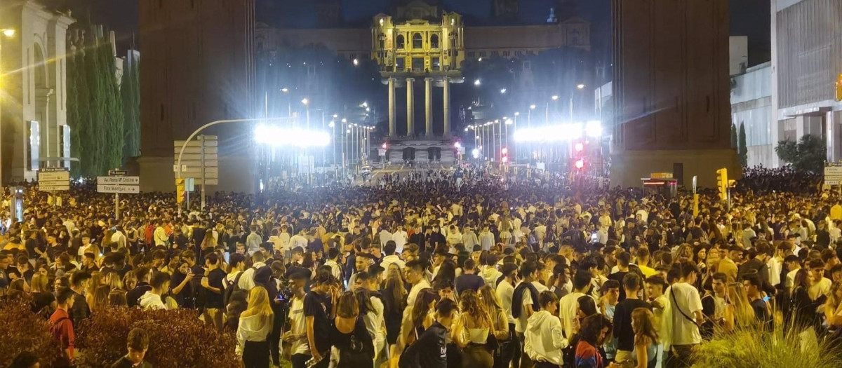 Macrobotellón en Barcelona

POLITICA CATALUÑA ESPAÑA EUROPA BARCELONA SOCIEDAD
LORENA SOPENA - EUROPA PRESS