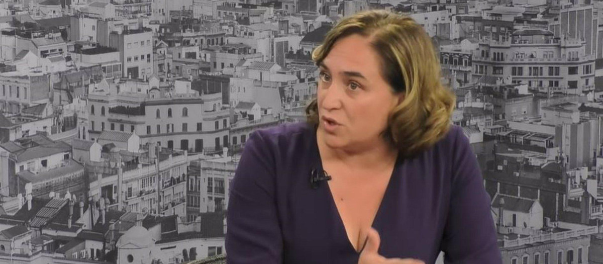La alcaldesa de Barcelona, Ada Colau.

La alcaldesa de Barcelona, Ada Colau, ha emplazado a la Generalitat y al Gobierno central a tejer "una gran alianza, un gran pacto para poner El Besòs en la centralidad" de la transformación digital y ecológica que se debe impulsar después de la pandemia del Covid-19.

POLITICA