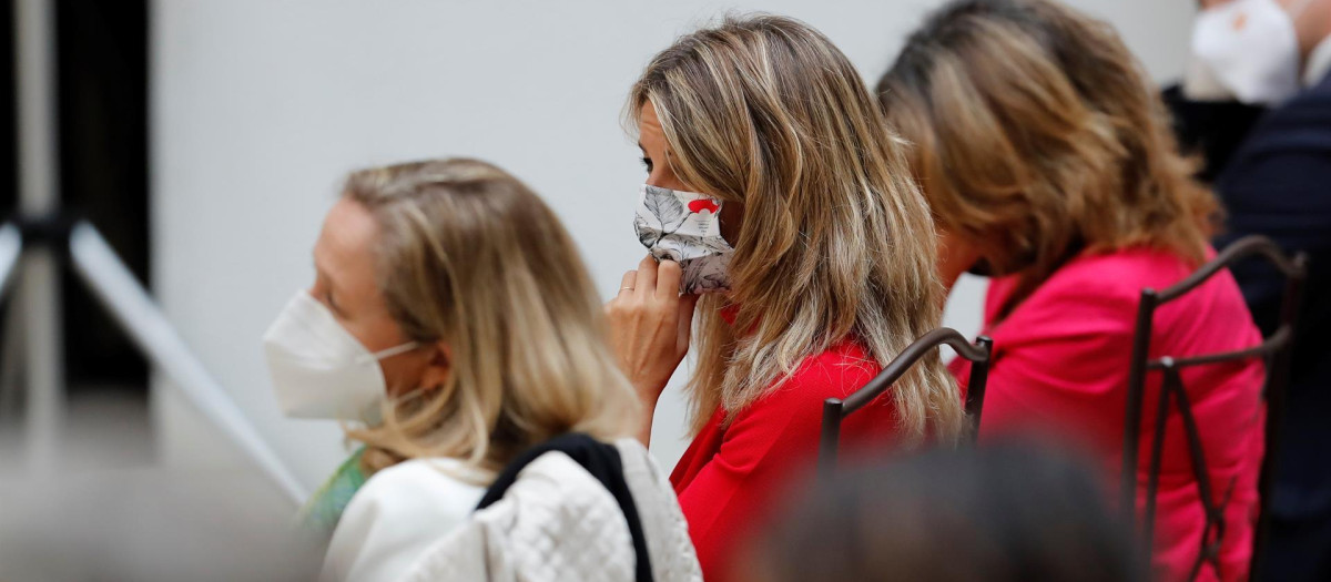 La vicepresidentas primera y segunda, Nadia Calviño y Yolanda Díaz