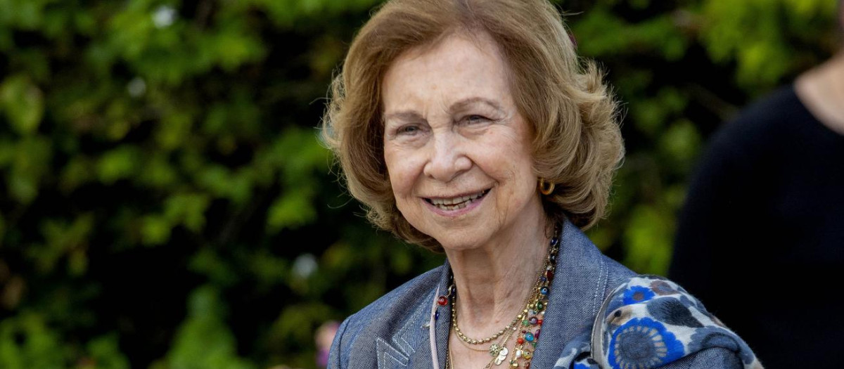 Queen Sofia of Spain after a reception hosted by KingConstantijn ofGreece in Athens, on October 24, 2021 *** Local Caption *** .