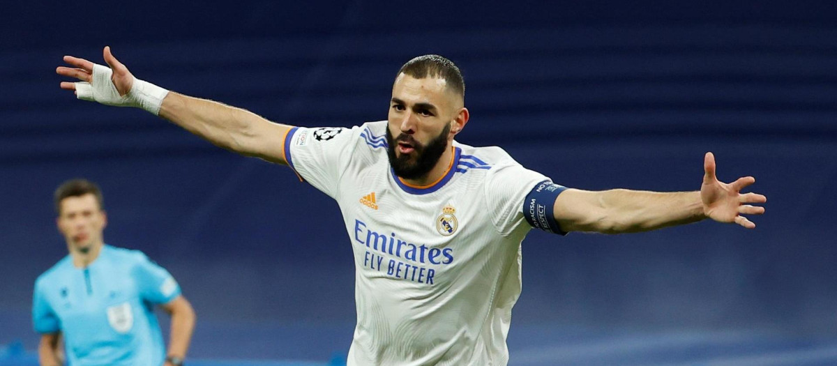 Benzema celebra un gol ante el Shakhtar