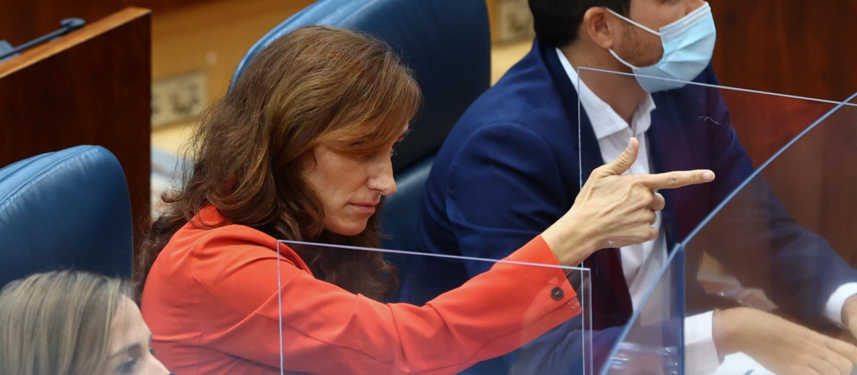 La líder de Más Madrid, Mónica García, en la sesión plenaria de la Asamblea de Madrid