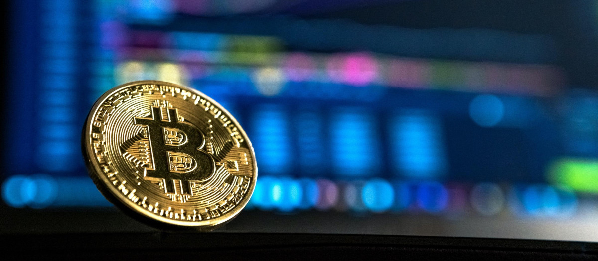 De la estafa al memecoins