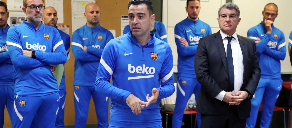 El técnico dirigió su primer entrenamiento con la ausencia de los internacionales