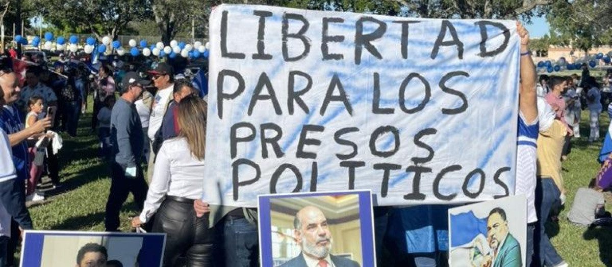 Manifestación por la liberación de presos políticos en Miami