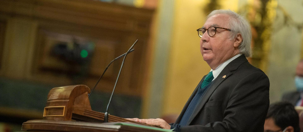 El ministro de Universidades, Manuel Castells