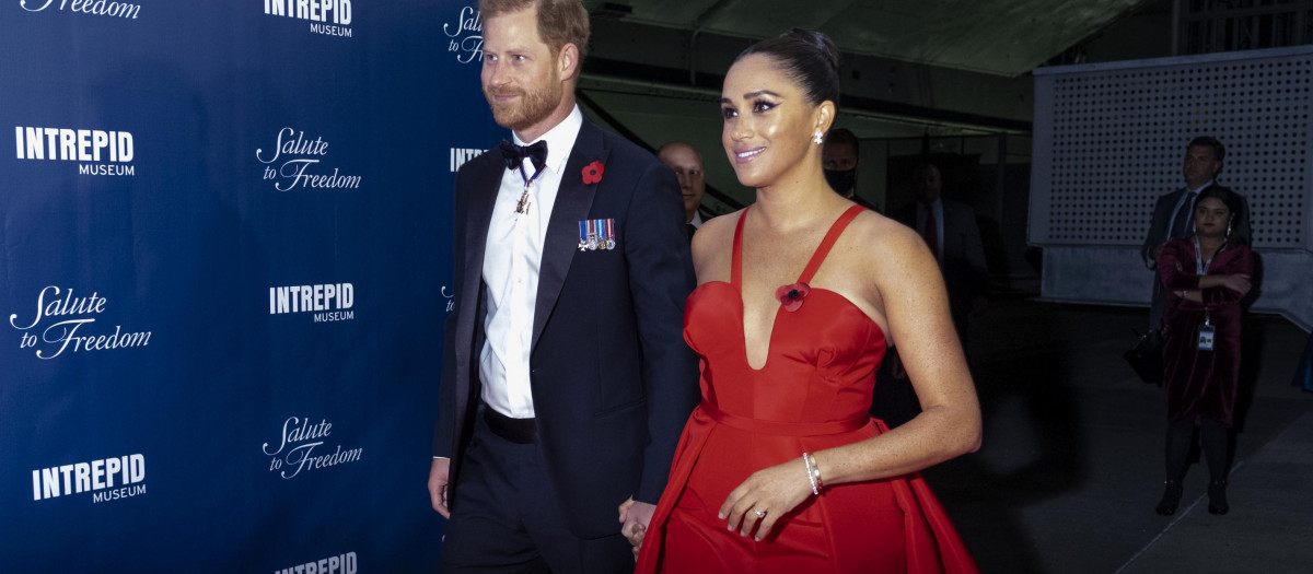 Britain's Prince Harry, Duke of Sussex, and his wife Meghan, Duchess of Sussex, at for the Intrepid Museum's Salute to Freedom gala at Intrepid Sea, Air & Space Museum in New York, New York, USA, 10 November 2021.