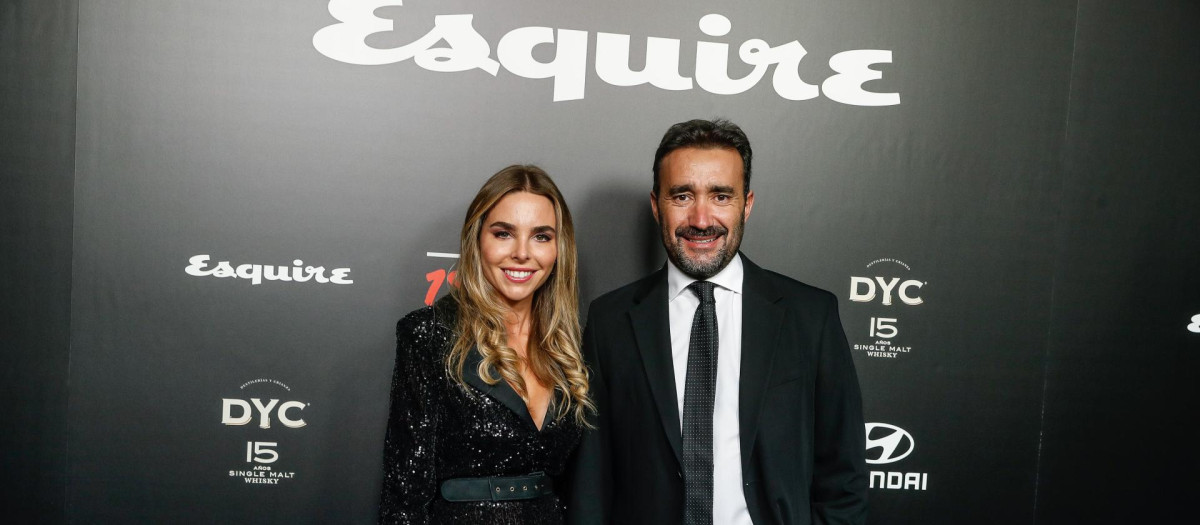 Helena Condis y Juanma Castaño posan juntos por primera vez confirmando su relación