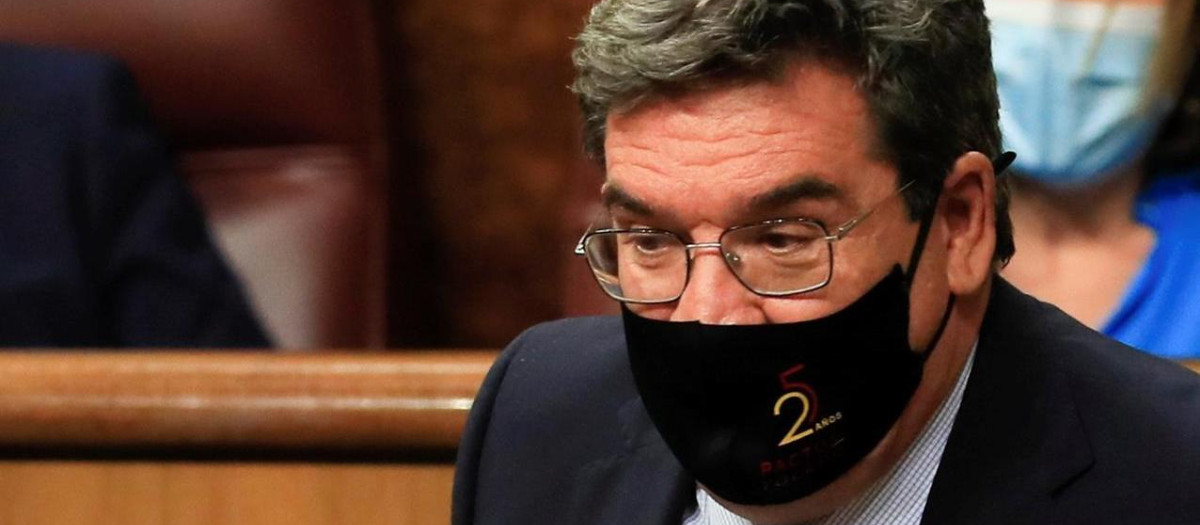 El ministro de la Seguridad Social, José Luis Escrivá, en el Congreso