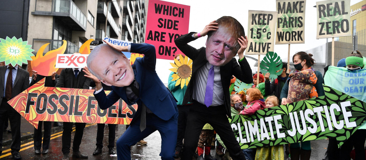 Manifestación en contra de los combustibles fósiles en Glasgow