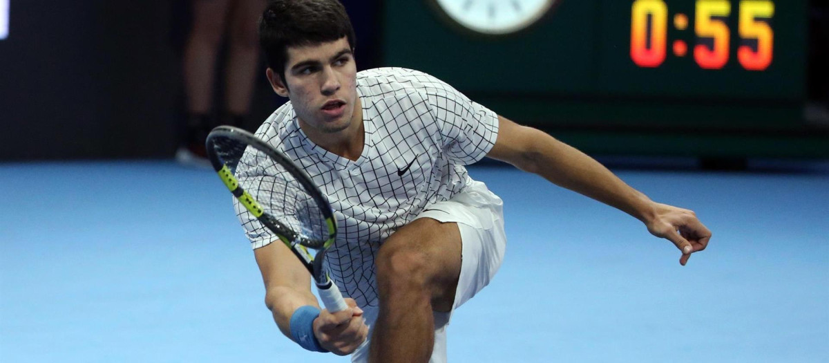 En apenas una hora y dos minutos de juego, la joven promesa del tenis español superó a Baez