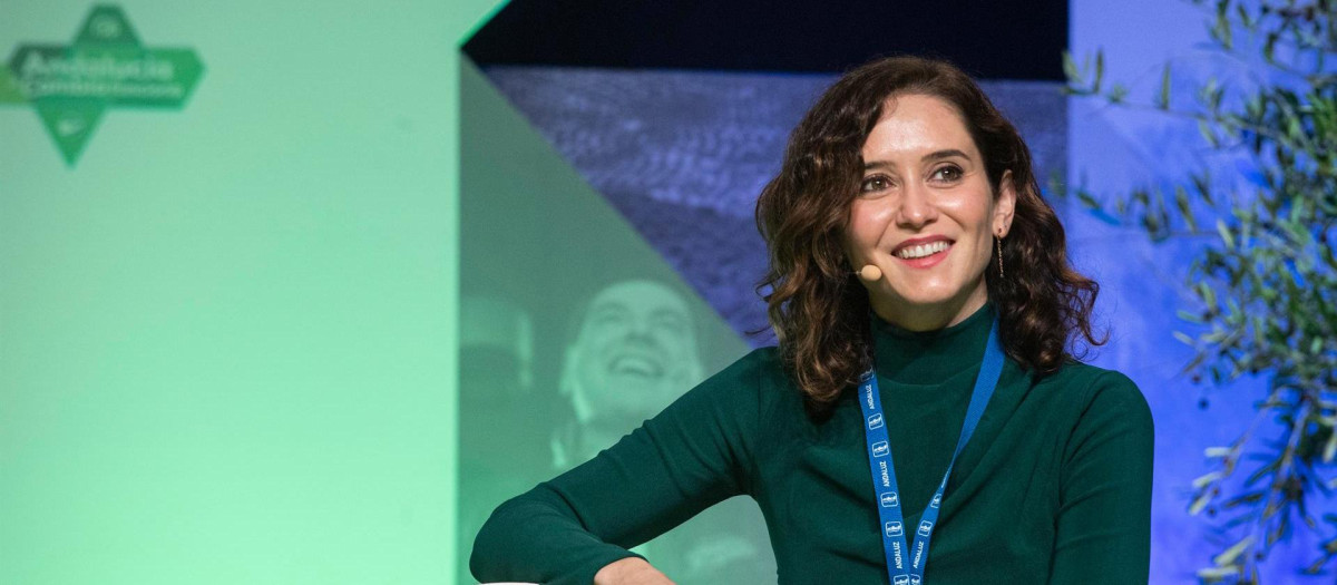 La presidenta de la Comunidad de Madrid, Isabel Díaz Ayuso en el congreso del PP en Granada este fin de semana