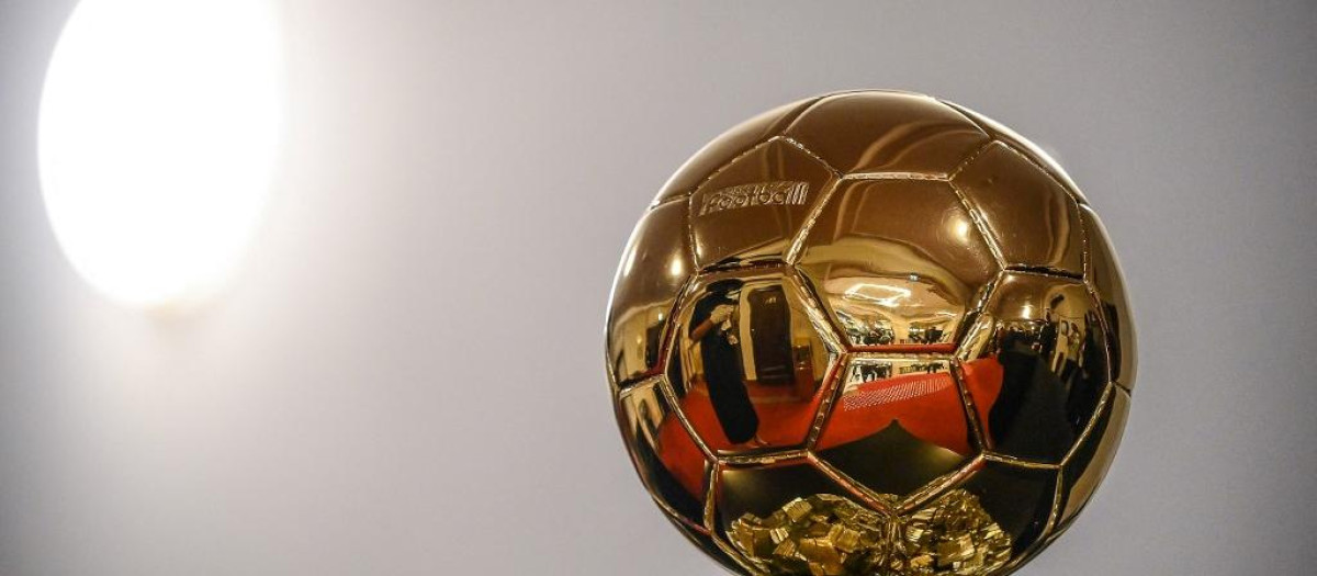 El trofeo Balón de Oro lo concede la revista France Football desde 1956