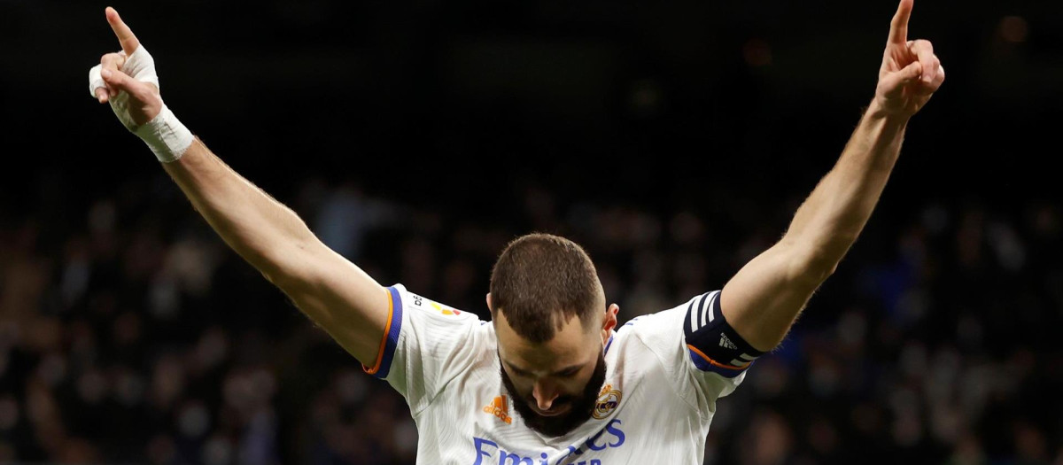 Benzema celebra su gol