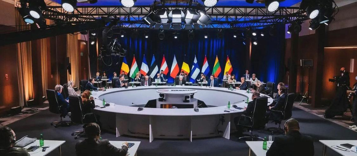 Los líderes, reunidos en la Cumbre celebrada este sábado en Varsovia.