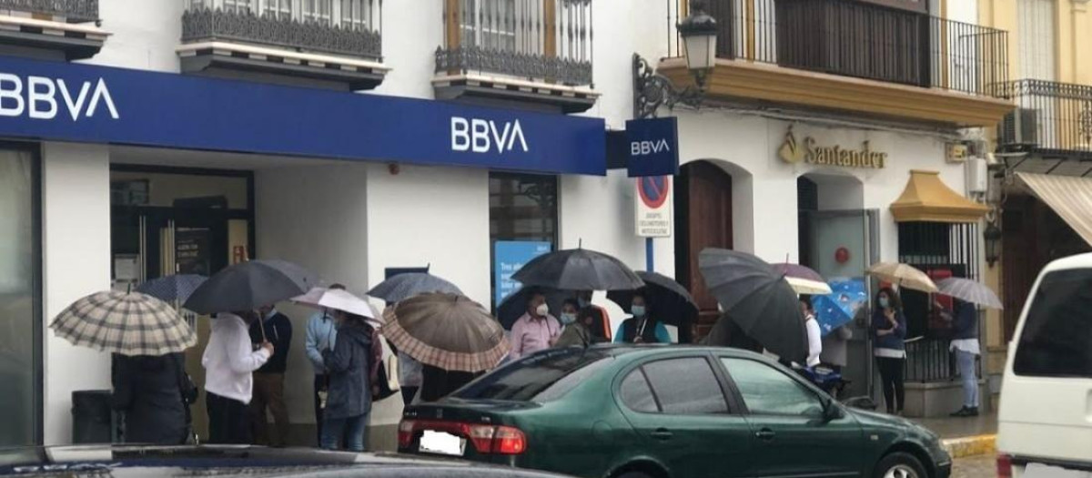 Colas en entidades bancarias