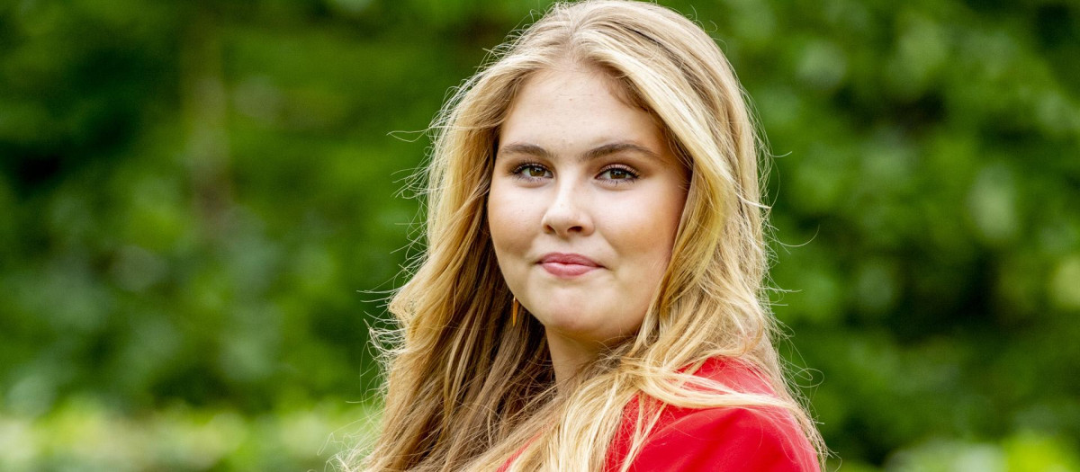 Amalia de Países Bajos en una sesión de fotos en verano 2021