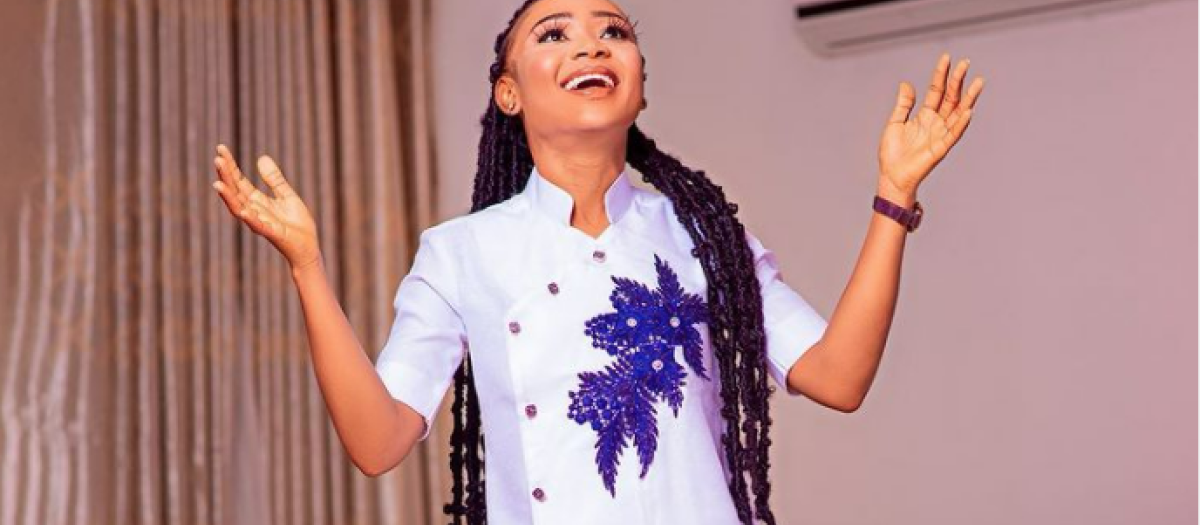 La actriz africana Rosemond Brown