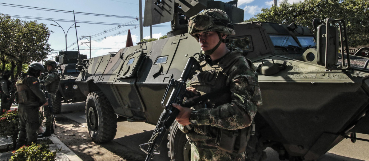 Soldados colombianos en una operación contra la guerrilla, imagen de archivo