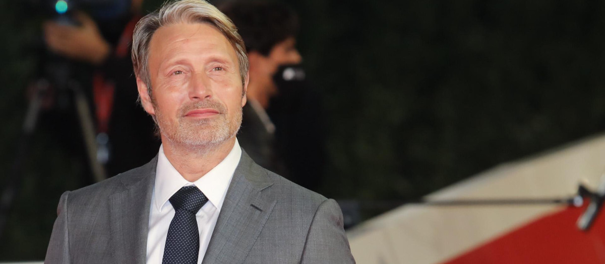 Mads Mikkelsen es el sustituto de Johnny Depp como Grindelwald en Animales fantásticos: Los secretos de Dumbledore